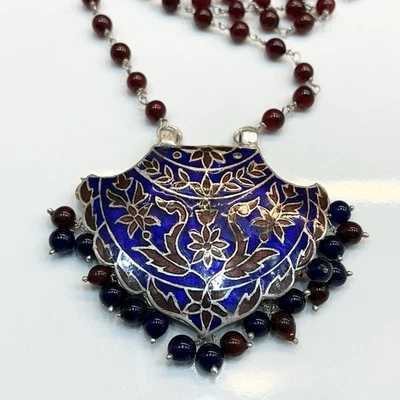Wunderschöne Kette mit Amulett Silber Emaille rote und blaue Perlen - Bild 1 von 4