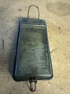 Mercedes W201 190E 190D FUSE BOX LID COVER  2015400482 - Picture 1 of 2