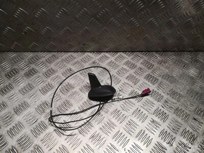 MERCEDES-BENZ Shark Fin Roof Top Antenna C Class W204 2049050136 - image 1 of 4