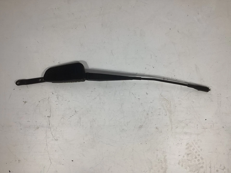 Brazo limpiaparabrisas delantero derecho Mercedes Benz GL550 2008-2012 OEM. Foto 1 de 4