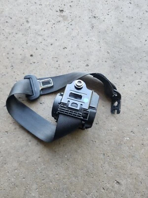VOLKSWAGEN GOLF GTI REAR LEFT SIDE SEAT BELT SEATBELT RETRACTOR OEM 2015-2021 - Image 1 of 3