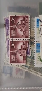 US Stamp Scott# 1044  1956 10c Independence Hall Used Pair -#B278 - Picture 1 of 2