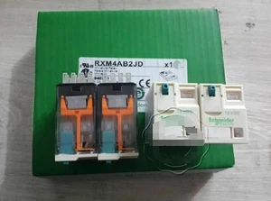 1PC RXM4AB2JD 1Pcs   Schneider DC12V Relay New IN BOX - Picture 1 of 3