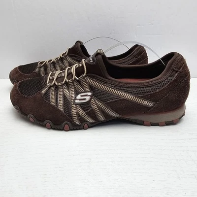 Zapatos deportivos de motociclista Skechers marrón sin cordones de encaje elástico para mujer 8 de cuero gamuza Foto 1 de 4
