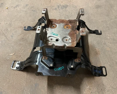 2003-2006 Chevy GMC Silverado Tahoe Yukon Center Console Mounting Bracket OEM GM - Image 1 of 4