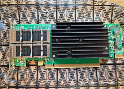 Solarflare XtremeScale SR204 SFN8542 dual-port QSFP+  40G/10G Ethernet - Image 1 of 3
