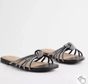 Sandalias Torrid Bordadas Twist Talla 8.5WW - Imagen 1 de 2
