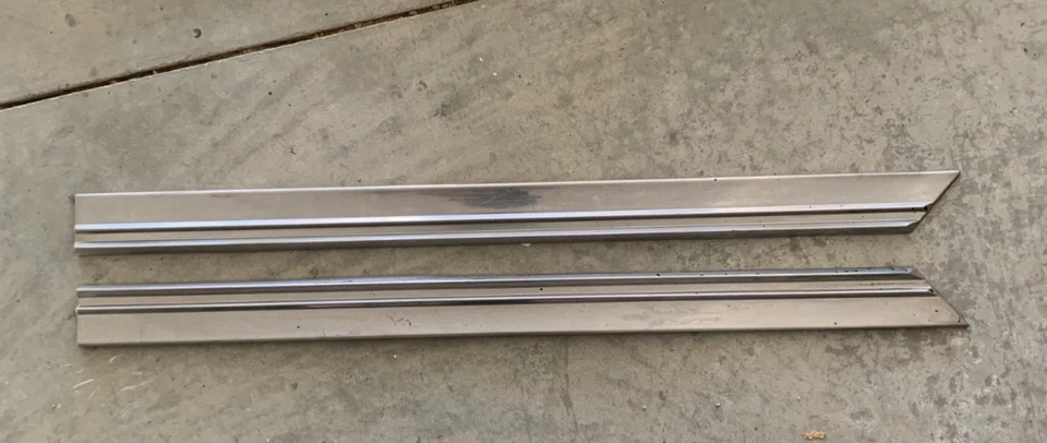 Molduras de cuarto trasero Buick Skylark Gran Sport 1966 Foto 1 de 3