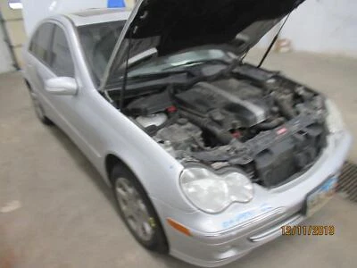 Conjunto portaaviones eje delantero mercedes-benz clase c 2003-2005 c240 2033300302 u060 Foto 1 de 4