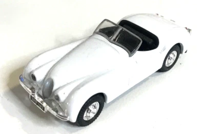 RTR BUILT HIGH SPEED MODEL POWER DIECAST WHITE JAGUAR CONVERTIBLE 1/87 HO built - Image 1 of 4