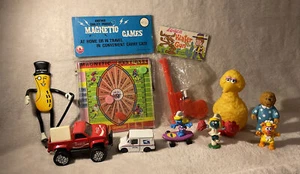 Vintage Lot of Toys Luger Water Gun/Magnetic Football/Mr. Peanut and more - Picture 1 of 7