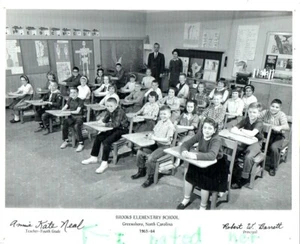 Greensboro North Carolina Brooks Elementary 4th Grade Class Photo 1963 to 1964 - Imagen 1 de 2