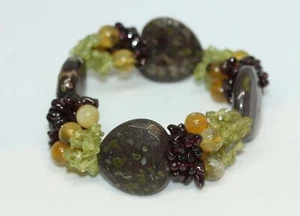 GORGEOUS VINTAGE TUTTI FRUTTI BRACELET WITH LARGE AGATE HEARTS GARNETS PERIDOTS - Picture 1 of 16