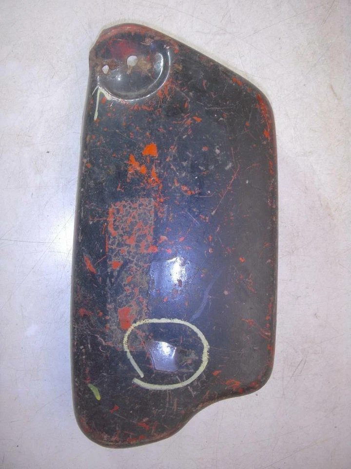 CL77 CL72 SCRAMBLER HONDA BLACK RED LEFT Side Cover used SC-658 - Image 1 of 1
