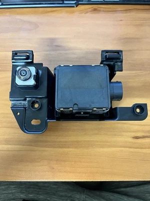 2022 -2025 Land Rover Range Rover Jaguar OEM Radar Distance Sensor R8E2-9G934-AB - Image 1 of 2