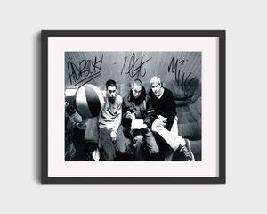 Music Autograph Photo - Beastie Boys - Hip-Hop Rebels - Picture 1 of 7
