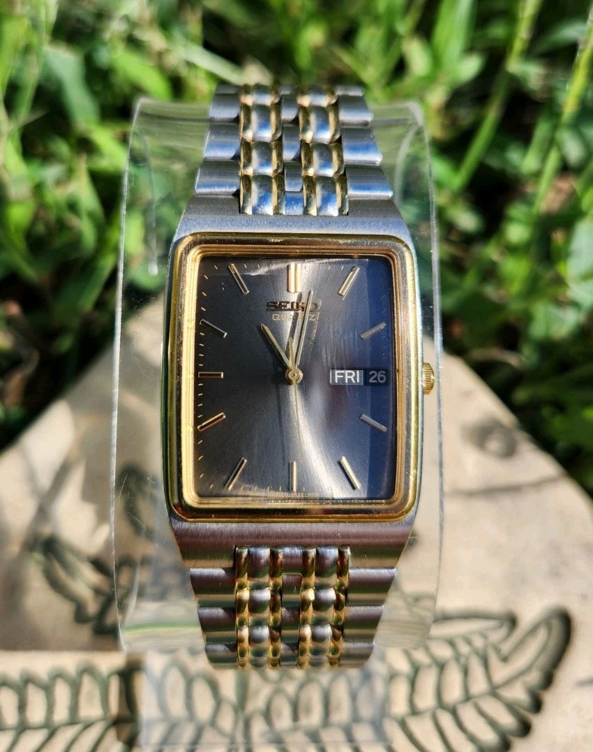 SEIKO セイコー スクエア 1N01-5H30 クォーツ 腕時計 SEIKO セイコー スクエア 1N01-5H30 クォーツ 腕時計
