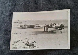 FOTO D'EPOCA 2 GUERRA MONDIALE REGIA AERONAUTICA AEREI INGLESI DISTRUTTI - Foto 1 di 4