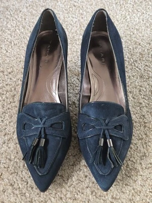 Tacones para mujer Tahari gamuza azul borlas cuero talla superior 7,5  Foto 1 de 4