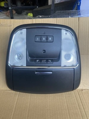 Jeep Grand Cherokee 2014-2020 techo superior delantero domo lámpara negro OEM Foto 1 de 4