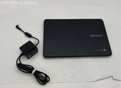 Samsung Chromebook Laptop XE500C13 11.6" Powers On (Damaged Screen) - Image 1 of 4