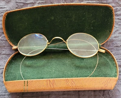 Monturas de gafas SPA de 1900 llenas de oro amarillo de 12 quilates llantas de alambre ovaladas antiguas y estuche Foto 1 de 4