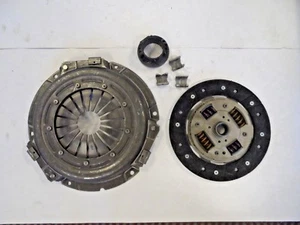 VAUXHALL ASTRA 1.6 (1980 - 1986) CAVALIER 1.6 (1981- 88) 3pc CLUTCH KIT QKT299AF - Picture 1 of 3
