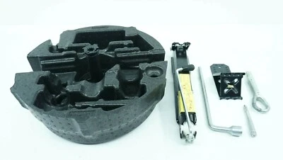 Mercedes R350 W251 2006-2012 neumático de repuesto herramienta gato llave de tuerca elevadora con soporte OEM Foto 1 de 4