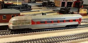 OO Tri-ang R.125 Transcontinental observation car in Tri-ang Rail silver and red - Picture 1 of 7