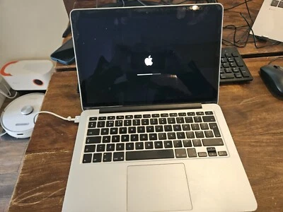 MacBook Pro 2011/12 x3 & MacBook Air 2017 Spares or Repairs  - Image 1 of 4