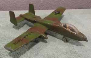 Avión diecast bombardero Fairchild Republic A-10 Thunderbolt de colección - ERTL - Imagen 1 de 2