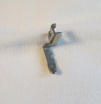 Pie de cordón genuino Singer Simanco punta izquierda parte #160845 Foto 1 de 2