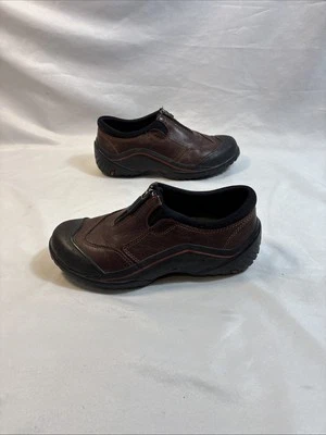 • Zapatos Clarks para mujer 6 (M) Muckers impermeables de cuero con cremallera de pato rojos de colección Foto 1 de 4