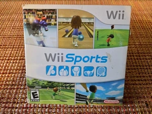Wii Sports (Nintendo Wii, 2006) Complete With Manual - Picture 1 of 5
