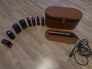Dyson Airwrap Multi-Styler - Picture 1 of 10