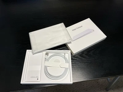 Apple Magic Trackpad - White - Lightning - A1535 MJ2R2ZA/A - VERY GOOD Condition - Image 1 of 4