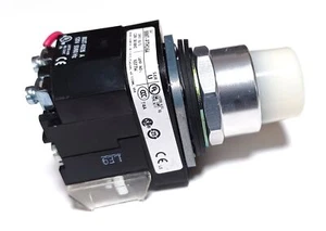 Allen Bradley 800T-PTH16W 120V Push Button 1 NO & 1 NC White Lens & White Lamp - Picture 1 of 3