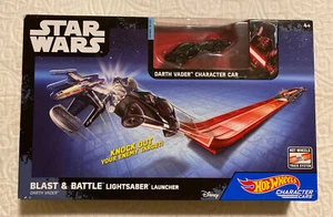 Star Wars Blast Battle Lightsaber Launcher Darth Vader by Hot Wheels - Picture 1 of 2