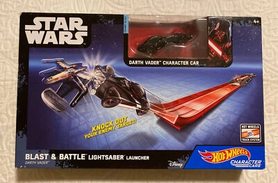 Lanzador de sables de luz Star Wars Blast Battle Darth Vader de Hot Wheels Foto 1 de 2