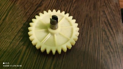 Honda  MB 50 80 MT 80 mtx80  engrenage pignon pompe à huile  15141-166-000 - Imagem 1 de 4