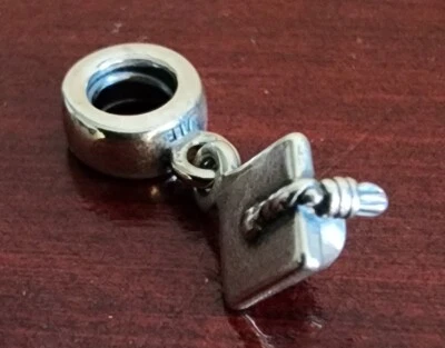 PANDORA S 925 ALE PLATA ESTERLINA GRADUACIÓN GORRA COLGANTE ENCANTO Foto 1 de 4