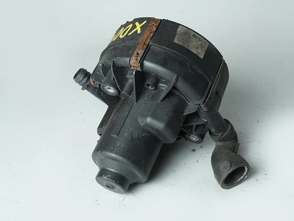 Bomba de smog de inyección de aire Mercedes Benz Clase E W212 E550 2010-2012 A0001405185 Foto 1 de 4