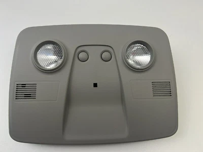 2009-2012 Chevrolet Traverse Front Overhead Console Dome Light OEM - Image 1 of 4