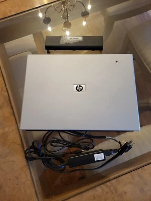 Portátil Hewlett-Packard Pavillion DV5000 para piezas desconocidas si funciona Foto 1 de 4