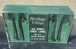 2 Schachteln mit 4 Abt 56 Weihnachten Erbe Dorf Zubehör alte Welt Straßenlaternen - Bild 1 von 4