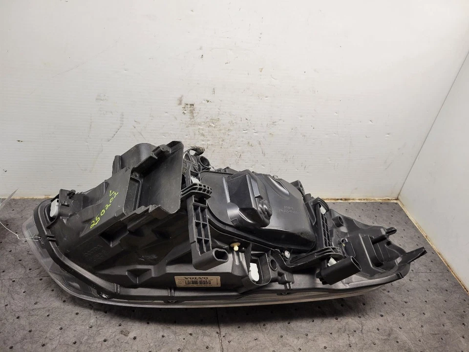 Faro izquierdo conductor xenón HID compatible con 14-17 VOLVO XC60 1607244 Foto 1 de 4