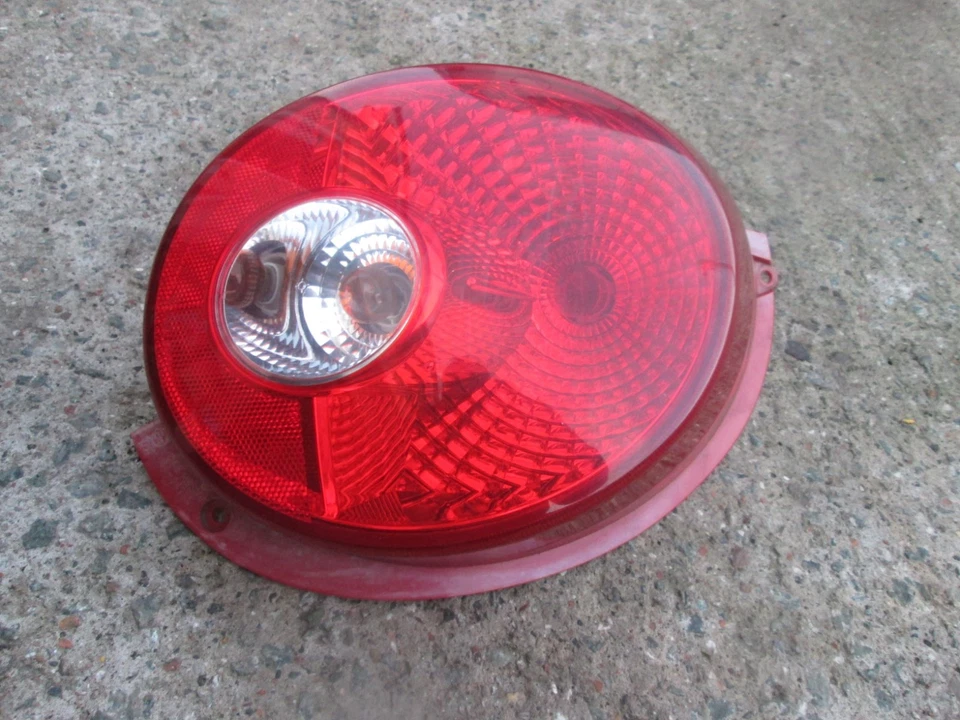 Chevrolet Matiz 2008 1,0 SE M200 pasajero luz trasera izquierda inc bombillas Foto 1 de 2