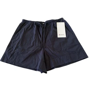 Lululemon Shorts Women’s XS X-Small Cotton Blend Poplin High Rise Black Yoga Gym - Picture 1 of 15