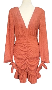 Mini Ruffle Bodycon Cocktail Dress Size 6 Ruched Textured Flirty Party Event - Picture 1 of 14