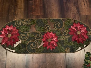 Pier 1 One Imports Perlen Tischläufer Weihnachtsstern 13" x 36" Blumen Weihnachten - Bild 1 von 4